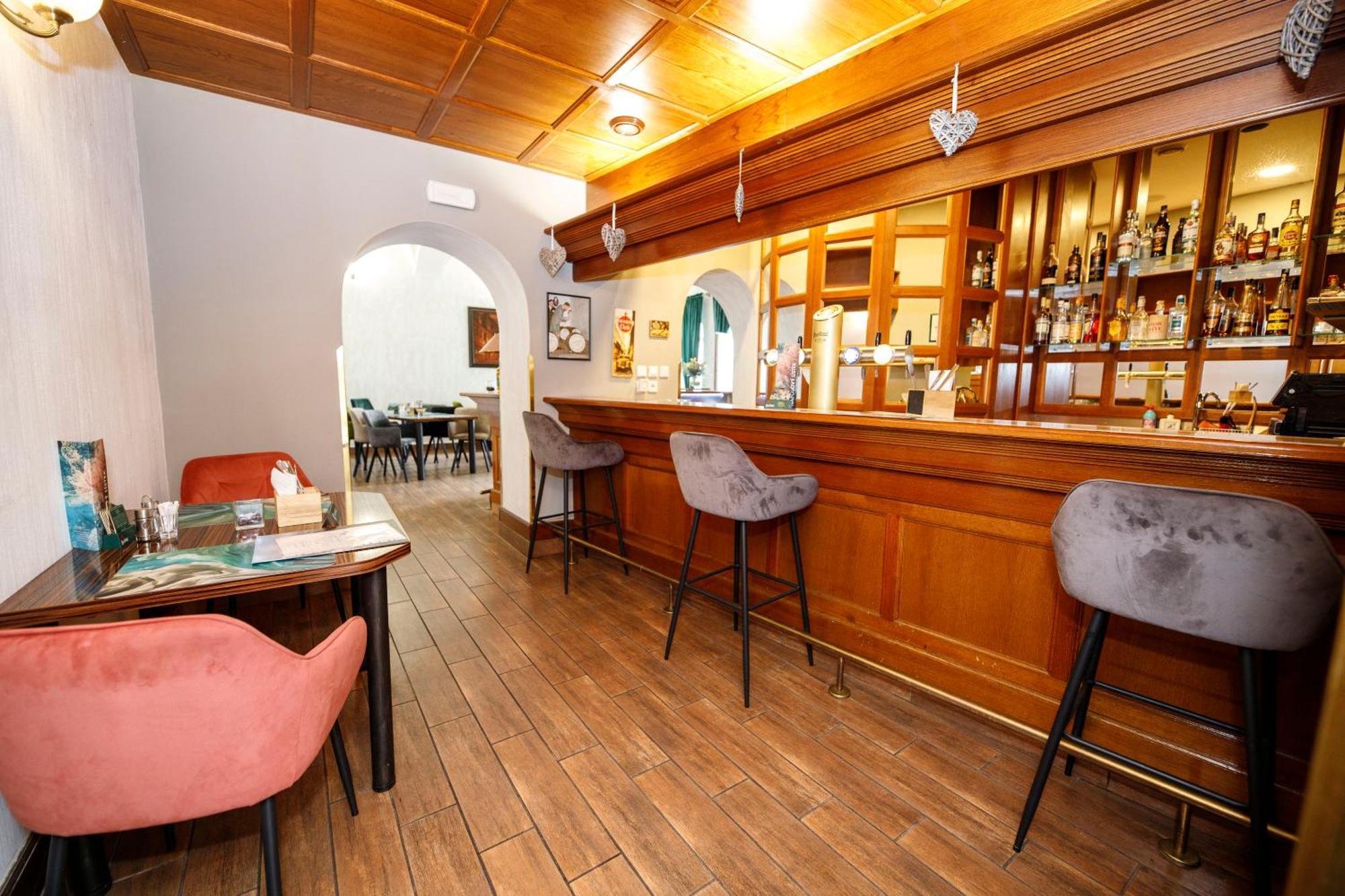 Hotel Radnice Liberec Bagian luar foto